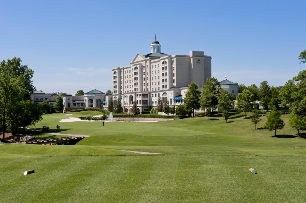 The Ballantyne 18th hole of the golf course at the Ballantyne Hotel